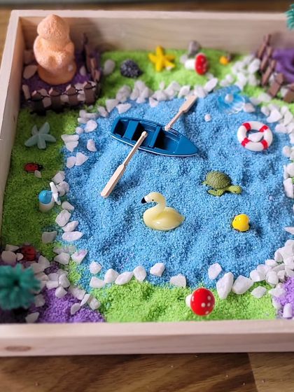 The beautiful result of our Japanese Zen Garden workshop for kids. This sensory activity is a wonderful way to teach mindfulness and creativity.