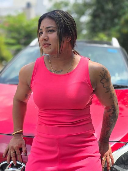 Chitra Purushotham - Bodybuilding Competition Coaching Physique Journey & Posing photo 19