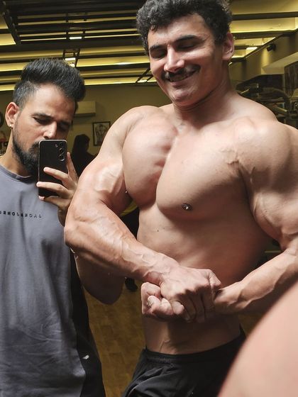 The Grind: Posing, Pushing & Perfecting photo 65