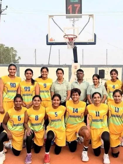 The official team photo for Team Maharashtra at the Senior National Championship, featuring our very own Saraswati Devkar (jersey no. 6).