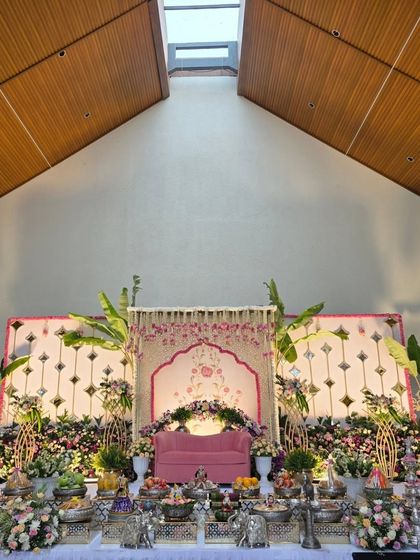 A full view of the stage, showing the symmetrical arrangement and natural lighting from the skylight.