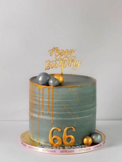 Elegant Celebrations: Floral & Minimalist Cakes photo 11