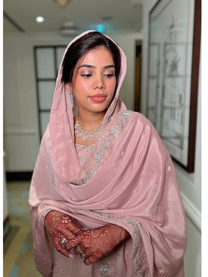 Modern Pastel & Ivory Brides photo 58