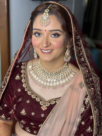 Traditional Red & Pink Bridal Looks photo 37