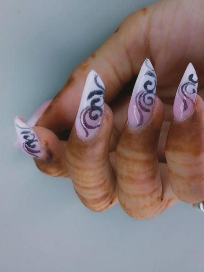 Bold Prints & Graphics photo 8