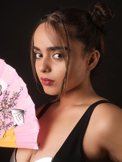 The Artist: Scapes of a Bird photo 12