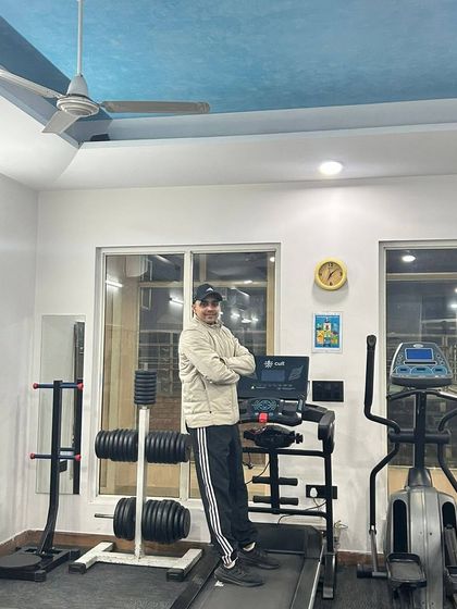 Another shot on the treadmill.