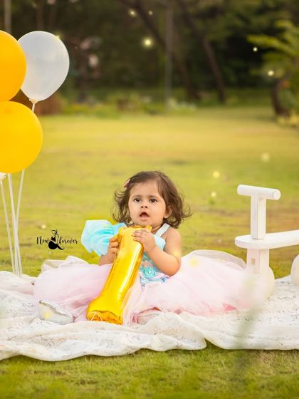 Birthday Milestones & Cake Smash Fun photo 17