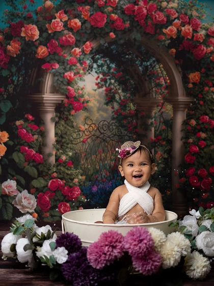 Another joyful expression from the sitter bath session. These shoots are perfect for capturing the playful personality of a 6-9 month old.