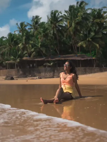 The feeling of sun on your skin and the sound of the ocean. This is the vibe I aim to capture in my destination films. It’s less about posing and more about soaking in the moment.
