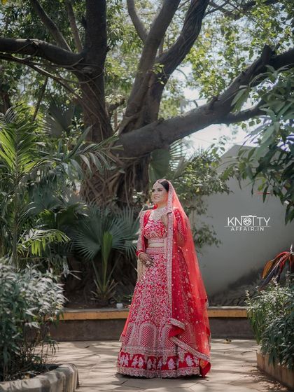 The Bride & Groom: Solo Portraits photo 17