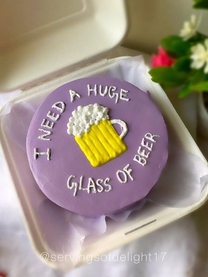 A fun, quirky bento cake for a beer lover. I enjoy making these humorous designs that reflect your inside jokes and personality.