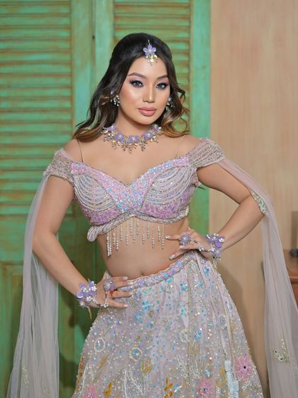 Floral Jewellery for Haldi & Mehendi photo 17