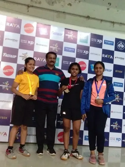 Our sub-junior girls' champion, Manasi Jare, on the podium at the Mumbai Games. A fantastic victory for her and the academy.