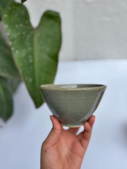 This fruit bowl in our Chun glaze has a beautiful, serene blue-green color, perfect for adding a calm touch to your kitchen counter.