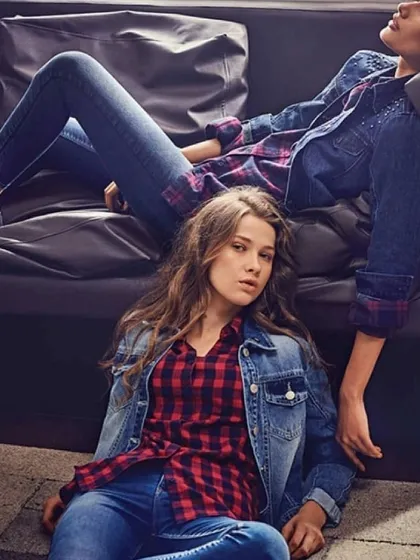 A relaxed, cool look for a denim brand's campaign. I kept the makeup minimal and fresh-faced to align with the casual, everyday feel of the fashion.