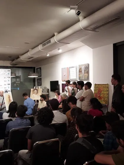 A live demonstration in the intimate setting of the Kamalnayan Bajaj Art Gallery. These sessions are a shared experience, where the audience can witness the artwork evolve and engage with the creative process up close.