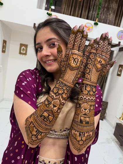 Personalized Storytelling Mehndi photo 14