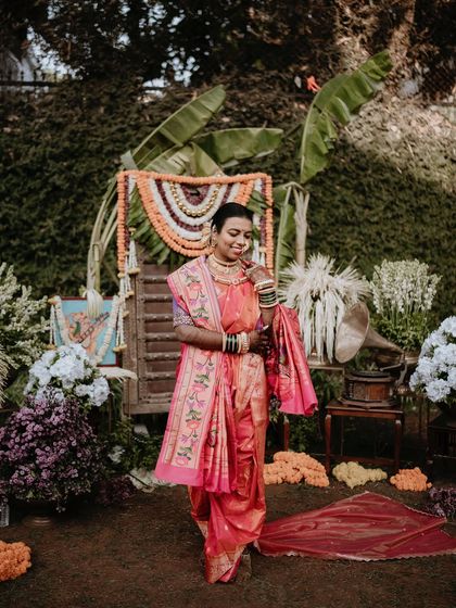 Maharashtrian Brides: The Nauwari & Paithani Look photo 4