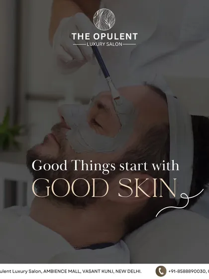 Great skin is for everyone. I offer a dedicated men's grooming facial that targets the specific needs of male skin. It’s a no-fuss, results-driven treatment focused on deep cleansing and hydration for a clean, confident look.