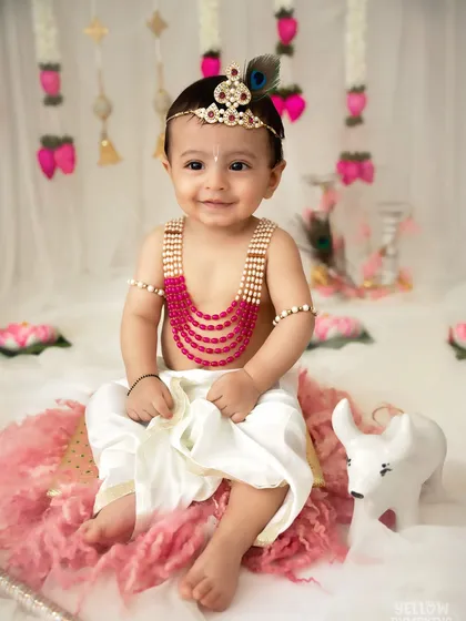 Celebrating culture and tradition is so special. My Little Krishna themed sessions are filled with joy, color, and the most adorable smiles, creating a divine memory.