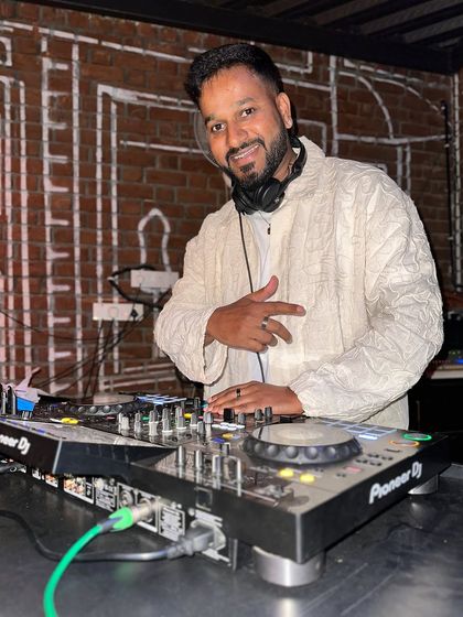 DJ Bose - Private Event DJ Behind the Decks photo 38