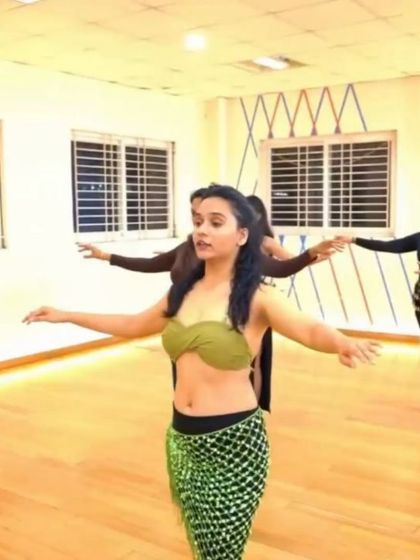 Another shot from our New Bel Road open-level class, a welcoming space for beginners.