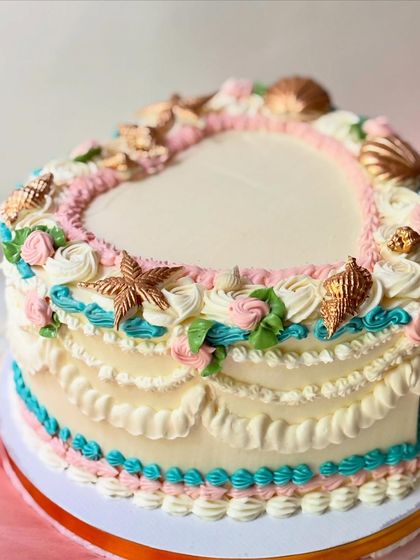 Butter - Custom Themed & Sculptural Cakes Buttercream Beauties photo 4