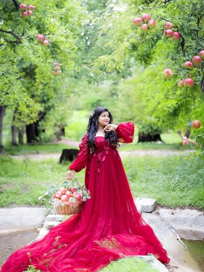 Solo Radiance: Portraits of the Mother-to-Be photo 125