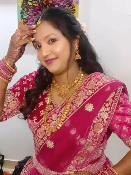 A happy portrait of Shwetha, ready for the wedding. The makeup is designed to last all day and look great in photos.