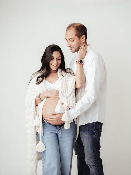 Maternity Portraits: Celebrating Your Glow photo 21