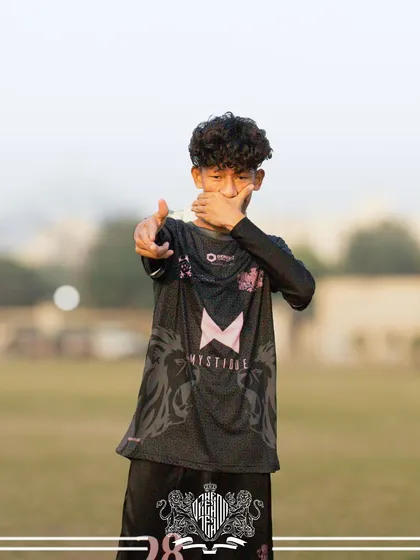 U17 Lion, a playful gesture.