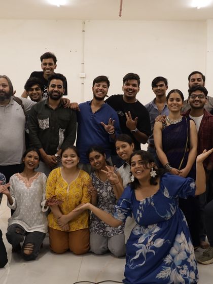 The team that makes it happen! A group photo of our performers, fellows, and volunteers after a successful Seekho Showcase 3.0, celebrating the collective effort and shared joy of the evening.