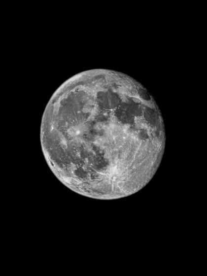 A crisp, detailed shot of the full moon, captured on a phone. This demonstrates my ability to push the limits of mobile photography to capture stunning astronomical subjects.