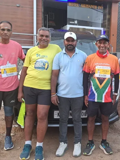 The support crew is the backbone of any successful ultra. Here, our runners pose with their crew chief during a stop on the Deccan 200 Miler.