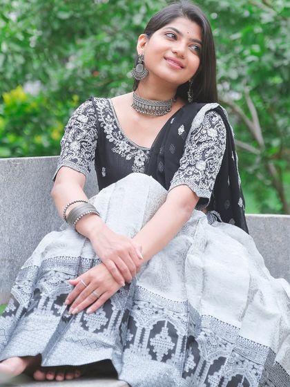 Shreya Balaji - Ethnic Fashion Modeling Modern Ethnic: Gowns, Lehengas & Kurtis photo 10