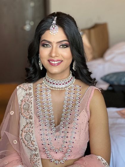 Rati Rakheja Sahu - Salon & Beauty Studio Services Modern & North Indian Bridal Glam photo 19
