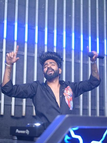 A duplicate shot of me hyping the crowd at Carpediem Hyderabad.