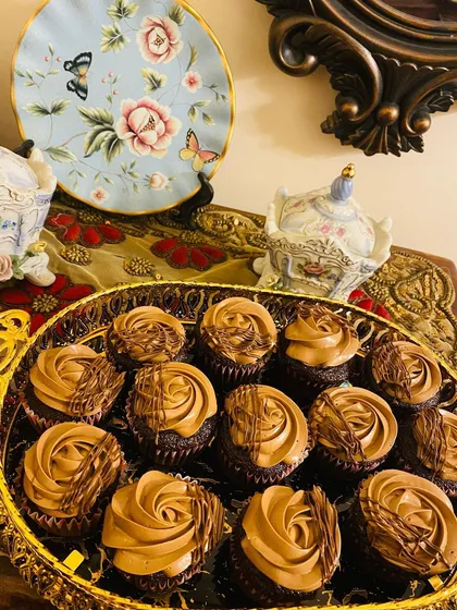 For all the Nutella lovers, these ultra moist Nutella cupcakes are a dream come true. I top them with a heavenly Nutella cream frosting and a chocolate drizzle.