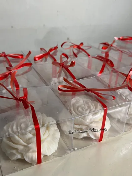 Our peony-shaped candles in clear box packaging. They are a perfect, elegant gift for any occasion.