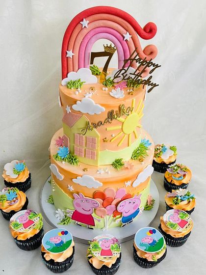 Another view of the Peppa Pig cake and cupcake set.
