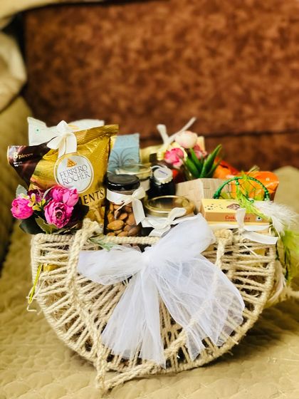 Gift Hamper - Wedding Gifting & Trousseau Packing Premium & Engagement Hampers photo 4