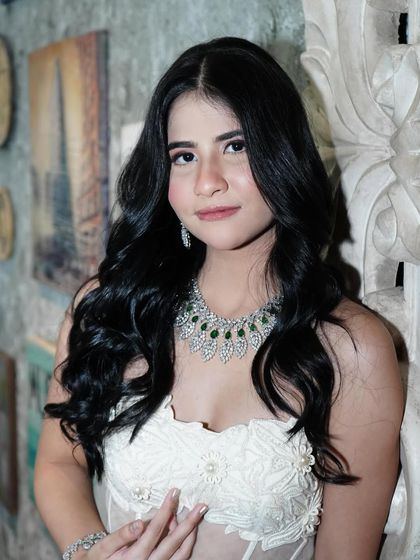 Signature Waves & Curls photo 8