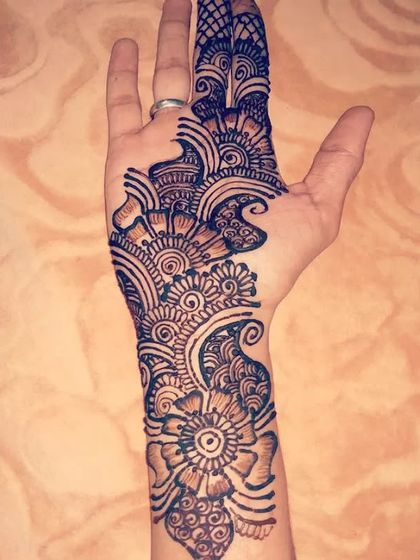 Chandu - Guest & Party Mehendi Elegant Arabic & Bail Designs photo 6