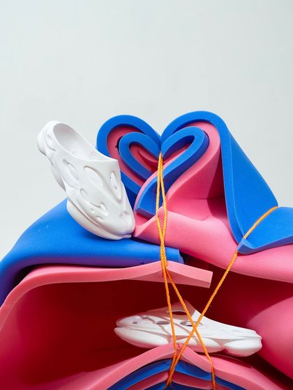 An abstract and artistic shot using foam shapes to display foam-based shoes. This creative approach is perfect for a campaign that wants to stand out and be seen as artistic.