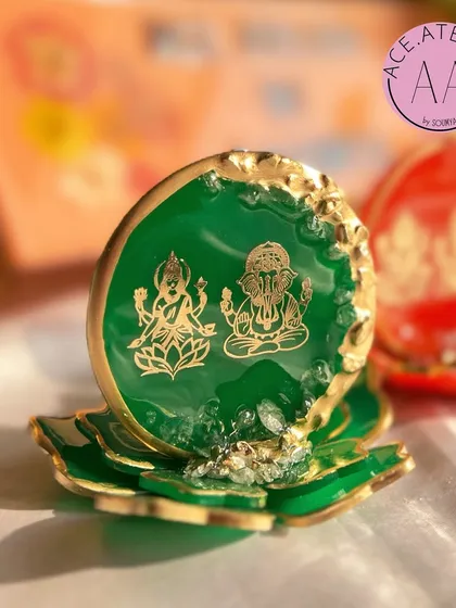 Here is the rich green Lakshmi Ganesh standee, detailed with gold leaf accents. These standees are one of my most popular items for festive bulk gifting and return favors.