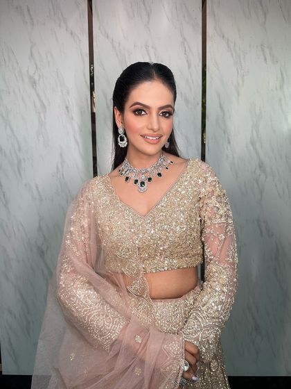 A smiling portrait of the bride, looking mesmerizing from every angle.