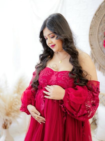 Solo Radiance: Portraits of the Mother-to-Be photo 126