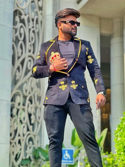 The Showman's Wardrobe photo 34