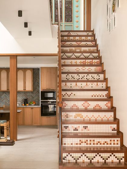 Sculptural Details & Craftsmanship photo 6